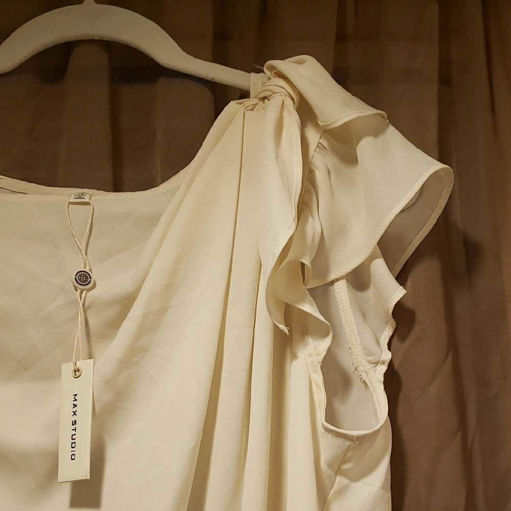 MAX STUDIO Cream Flutter Sleeve Blouse with Ruffled Tie Front SIZE M - Picture 2 of 5